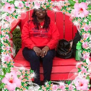 Meet your Posher, Leslie